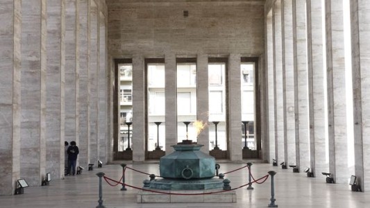 Comienzan nuevas obras de restauración en el Monumento a la Bandera y se cerrarán sectores desde este lunes