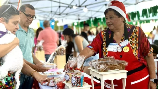 Lanzaron una canasta navideña accesible con productos de emprendedores locales