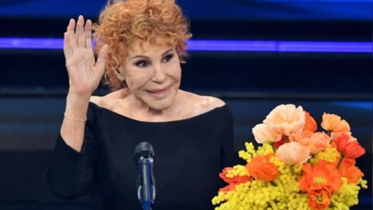 Murió Ornella Vanoni, la legendaria cantante italiana, a los 91 años