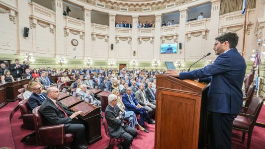 EN VIVO: El gobernador Pullaro abre el período de sesiones ordinarias de la Legislatura santafesina