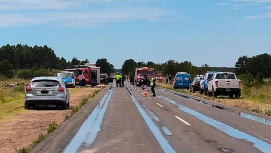 Tragedia en la Ruta 136: Un matrimonio rosarino y una mujer uruguaya fallecieron en un violento choque frontal