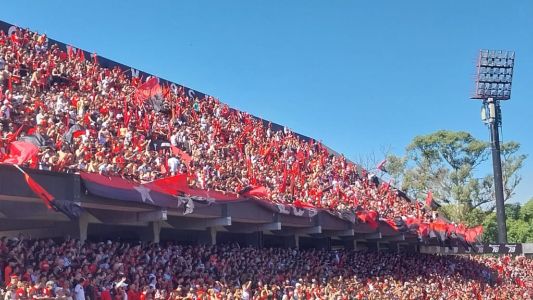 Intensa previa del clásico de Rosario, color, pasión e incidentes menores