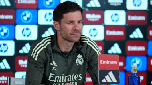 Real Madrid despide a Xabi Alonso tras la derrota ante Barcelona en la Supercopa