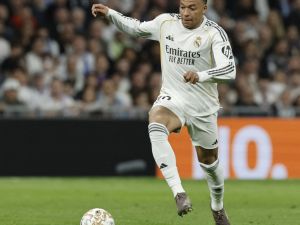 Kylian Mbappé confirmó que superó su lesión de rodilla y podría jugar los amistosos con Francia