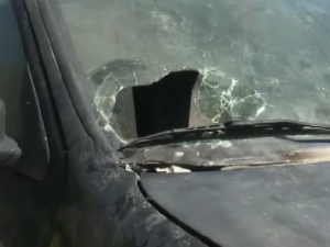 Ataque en barrio Estela Maris: incendiaron tres autos estacionados