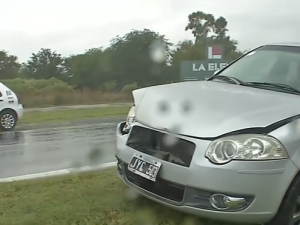 Choque en cadena en la autopista Rosario-Córdoba: cinco vehículos involucrados