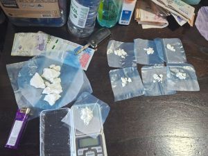 Operativos en la 1-11-14: cerraron dos búnkers y detuvieron a cinco personas