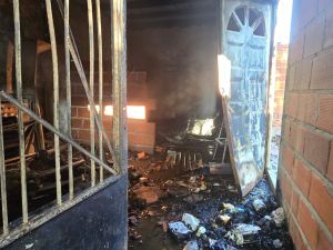 Una familia perdió su vivienda en un incendio y apela a la solidaridad de la comunidad