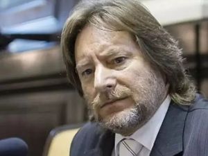 Denuncian a un exjuez y psicólogas por presuntos informes falsos en causas de abuso