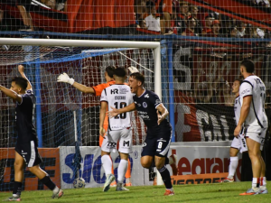 Fracaso en Rafaela: Newell’s cayó ante Acassuso y se despidió de la Copa Argentina