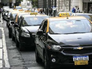 Proponen cambios en la tarifa de taxis con descuentos ilimitados en Rosario