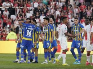 Rosario Central dejó atrás la derrota con Huracán y ya piensa en Libertad por la Copa Libertadores