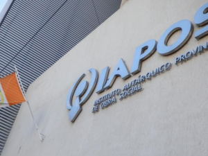 Iapos devolvió más de 82 millones por cobros indebidos de plus