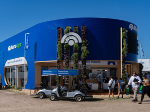 Macro Agro hace historia: por primera vez una entidad financiera adquiere el primer lote de soja en la Bolsa de Comercio de Rosario