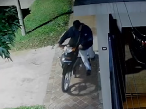 Barrio Sarmiento: le robaron la moto y logró recuperarla
