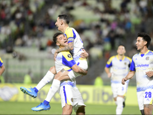 Central goleó 3-0 a Universidad Central en Venezuela y sigue con paso firme en la Libertadores