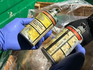 Encontraron tres granadas en un contenedor de residuos