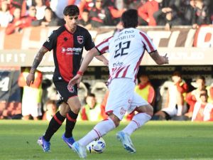 Sabor a poco en el Coloso: Newell’s no pudo con Instituto y el empate lo deja masticando bronca