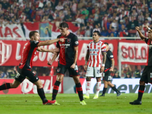 Newell’s pisó fuerte en Santa Fe: venció 3 a 2 a Unión y respira aliviado