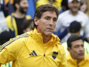 Claudio Úbeda apuntó contra el árbitro tras la derrota de Boca en Brasil: “Condicionó mucho el partido”