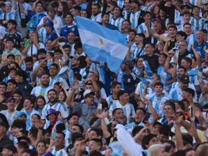 El Ministerio de Seguridad prohibirá la entrada a los estadios a deudores alimentarios en el Mundial 2026