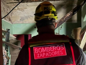 Derrumbe en una vivienda de zona sur deja a un hombre herido