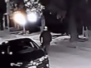 Inseguridad en La Florida: violentaron un auto y robaron la mochila escolar de un nene