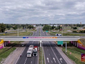 Corte total en la autopista Rosario-Santa Fe por colocación de pórtico
