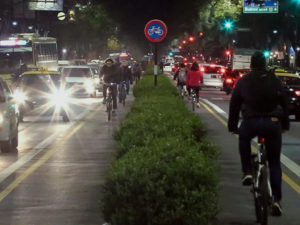 Debate en Rosario por la circulación de bicicletas en calles con carriles exclusivos para colectivos