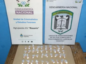 Detienen a dos mujeres por tráfico de drogas y vínculos con balaceras en Vía Honda