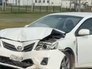Choque en la Autopista Rosario-Buenos Aires: dos autos involucrados cerca del puente del Saladillo