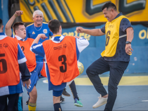 Almirón compartió la práctica inclusiva en el Clubsito