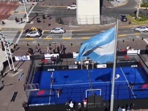 El Obelisco se transformó en cancha de pádel