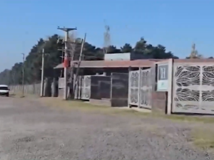 Funes: arregló la ruta con su plata y ahora le exigen que la rompa