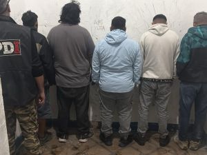 Cayeron ocho personas y secuestraron drogas en allanamientos en barrio La Cariñosa