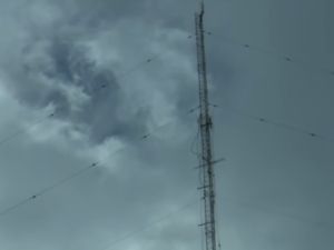 Murió un obrero tras caer desde una antena