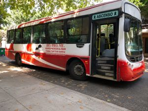 Vandalizaron el transporte de una escuela: lanzan una campaña solidaria para poder repararlo