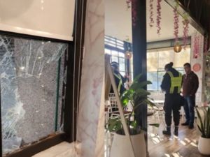 Rompieron el vidrio de una cafetería y se llevaron dinero en efectivo