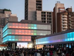 El Centro Cultural Fontanarrosa organiza jornadas para intercambiar figuritas del Mundial 2026