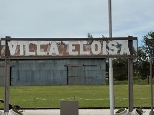 Operativo en Villa Eloísa: secuestraron una avioneta y un gendarme resultó herido