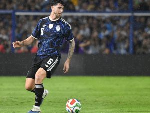 Scaloni convocó a Marcos Senesi para reemplazar a Balerdi en el Mundial