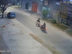 Motochorros al acecho: le robaron la bicicleta a un adolescente