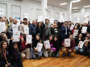 Más de 100 familias rosarinas recibieron la escritura de sus casas