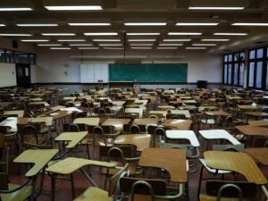 Conflicto salarial: la UNR suma su quinta semana de paro docente