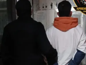 Lo detuvieron por una balacera y señaló a su hermano como autor de los disparos