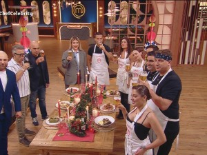 Un brindis lleno de emoción marcó la Navidad en MasterChef Celebrity