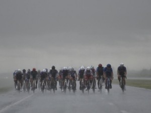 Ciclismo: La carrera Santa Fe-Rosario fue suspendida por razones climáticas