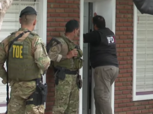 Violencia y  drogas, múltiples allanamientos: desmantelaron bunkers de droga en Rosario