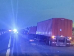 Dos heridos en choque múltiple en la autopista rosario-buenos aires, cerca de fighiera