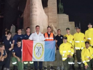 30 brigadistas santafesinos viajan para combatir el fuego en Chubut